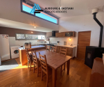 Maison bioclimatique en bois au pied du massif de la Sainte-Baume